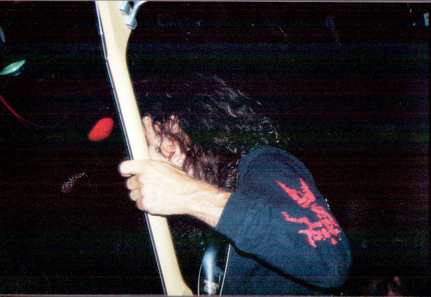 Steve Thomas, bass